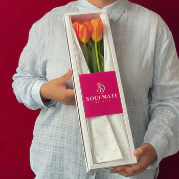 CAJA CLÁSICA - 3 TULIPANES ANARANJADOS