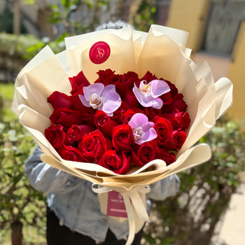 RAMO PREMIUM ROSAS ROJAS & ORQUÍDEAS
