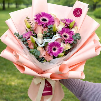 RAMO ERES GLAMUROSA - GERBERAS & TULIPANES